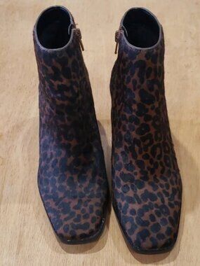 GIBSON LATIMIER VINA LEOPARD PRINT SQUARE TOE BOOTIE WITH BLOCK HEEL SZ 7M